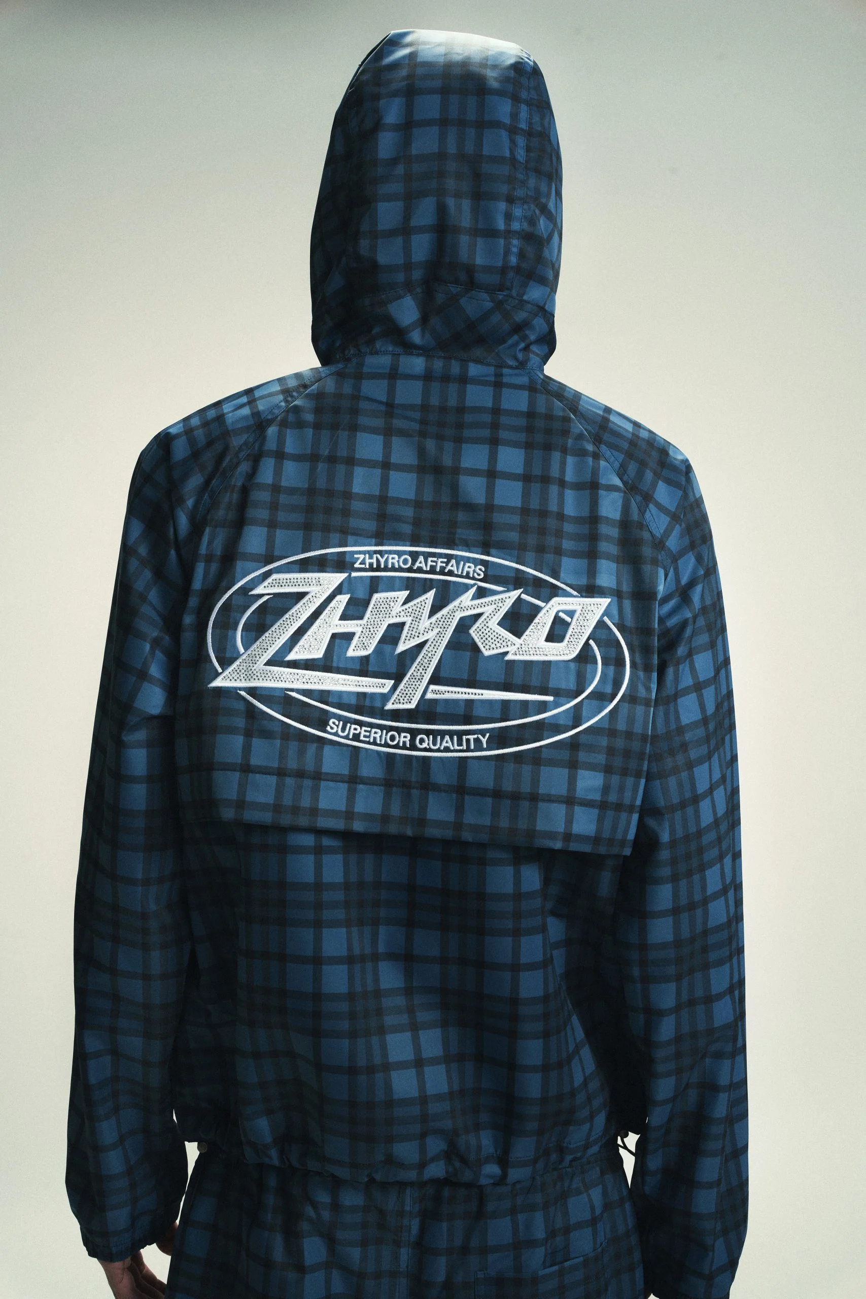 Zhyro lookbook voor ZHYRO, Studio, foto 4 van 12